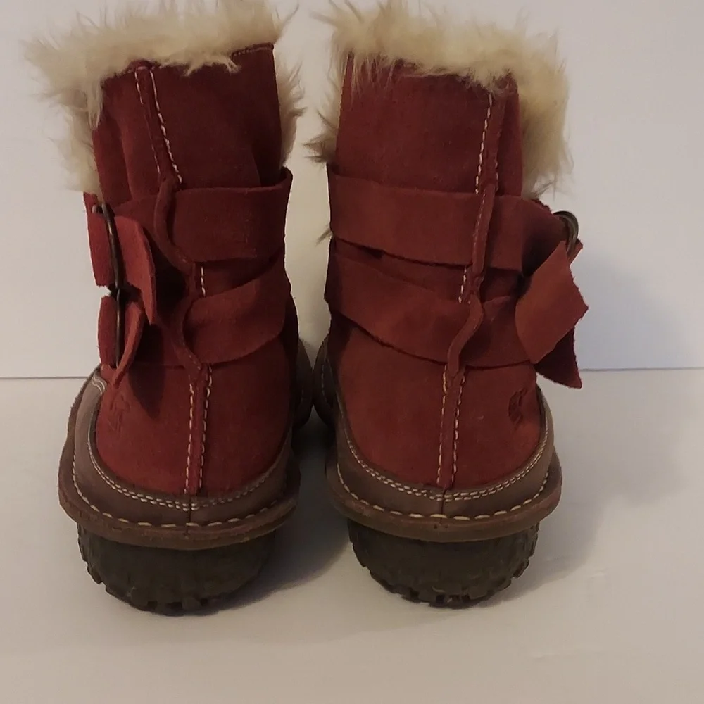 SOREL Waterproof Winter Boots Rust Suede Size 7 Thinsulate Fur Snow Boots